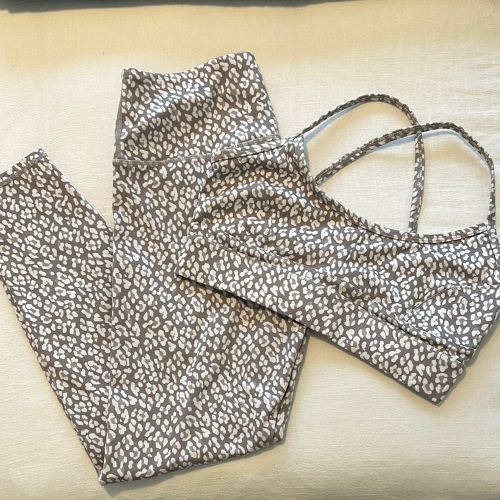 Gray Leopard Print Workout Set